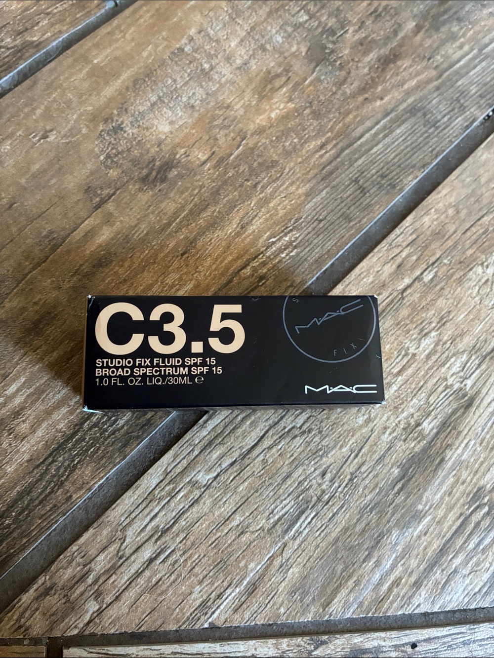 MAC Studio Fix Fluid SPF 15 C3.5 - Liquid Foundation